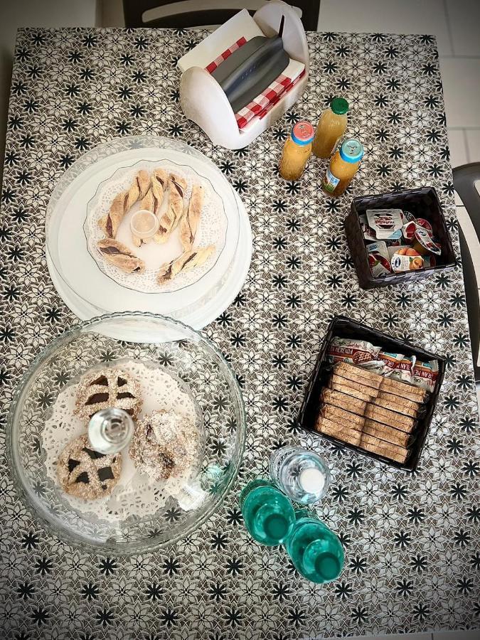Le Pitture Casa Di Campagna Filiano Eksteriør bilde